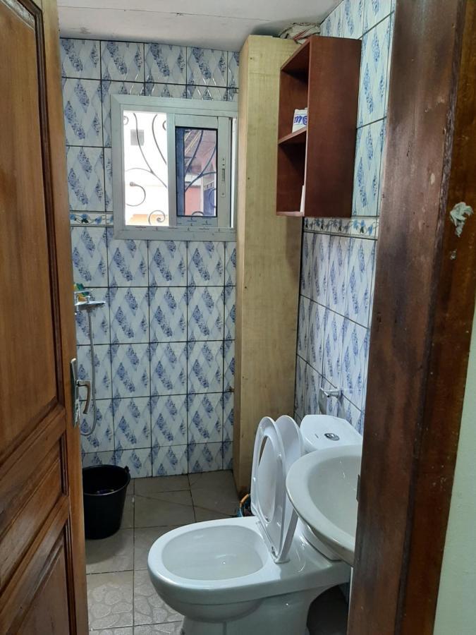 Signorile Jo Apartment Yaounde Bagian luar foto